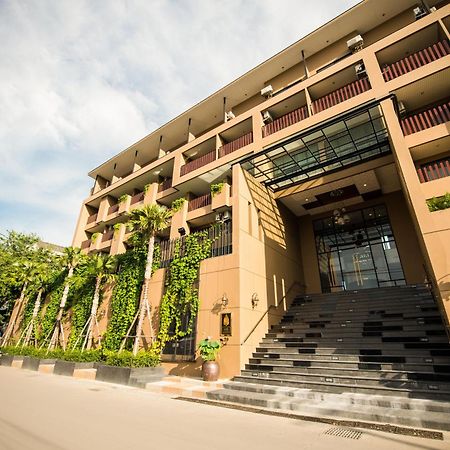 Lani Chiang Mai Hotel Exterior foto
